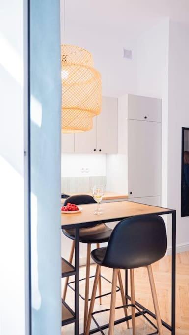 Apartment Klimatyczne W Historycznej Pradze - Stadion Narodowy, Centrum *